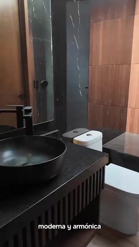 Baño con azulejo Black Rivarolo de Grupo Dalvi estilo elegante